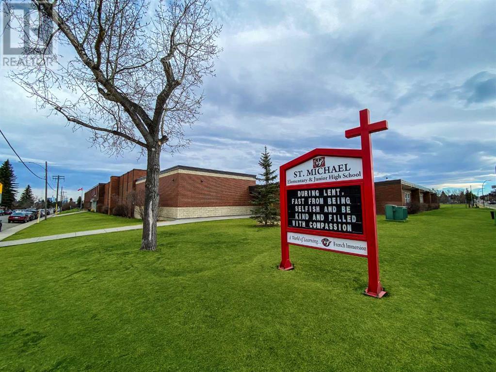 Single Family House for Sale in   Avenue SW Rosscarrock Calgary 