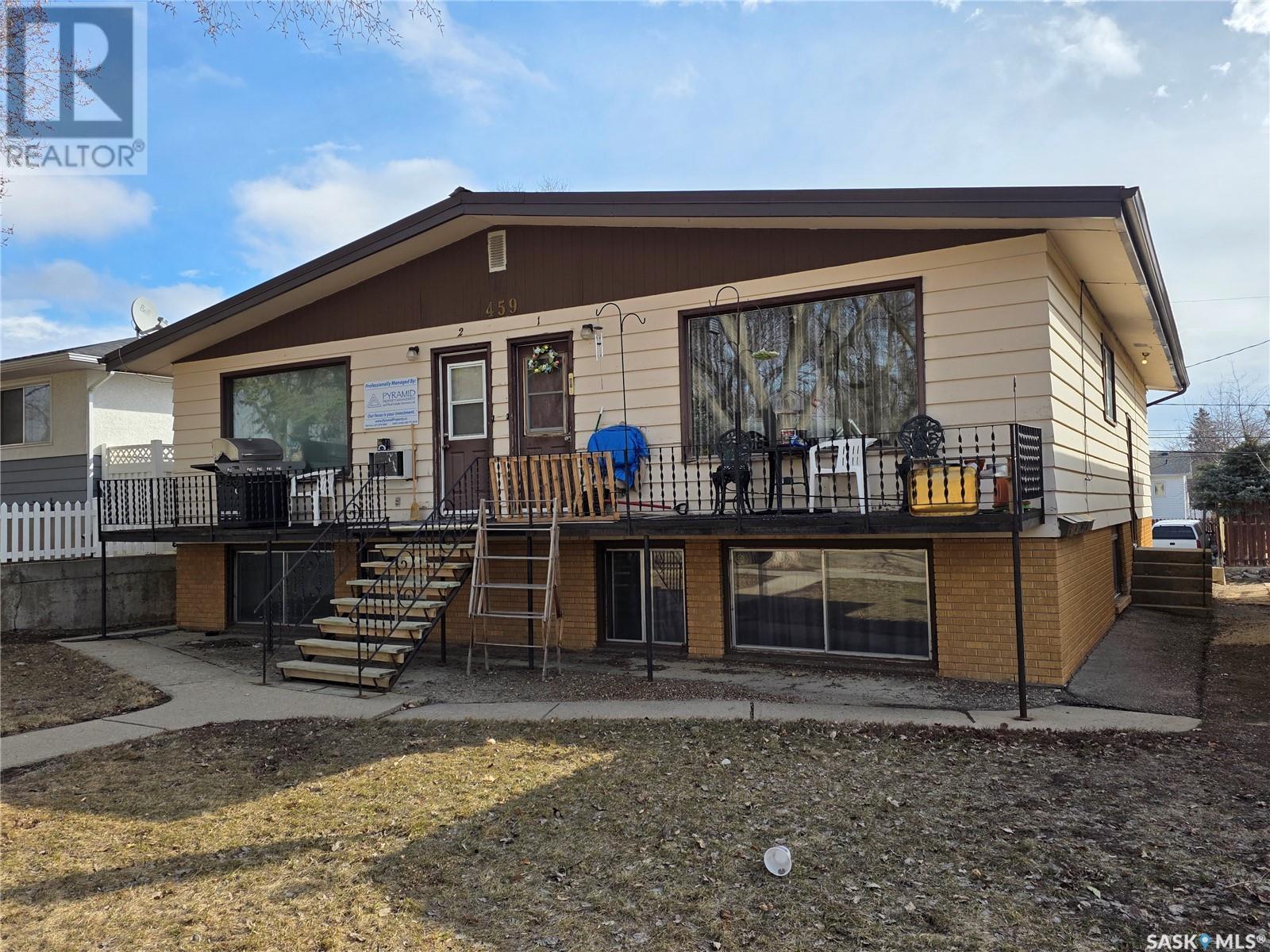 Multi-family House Low rise for Sale in  th AVENUE NW Swift Current 