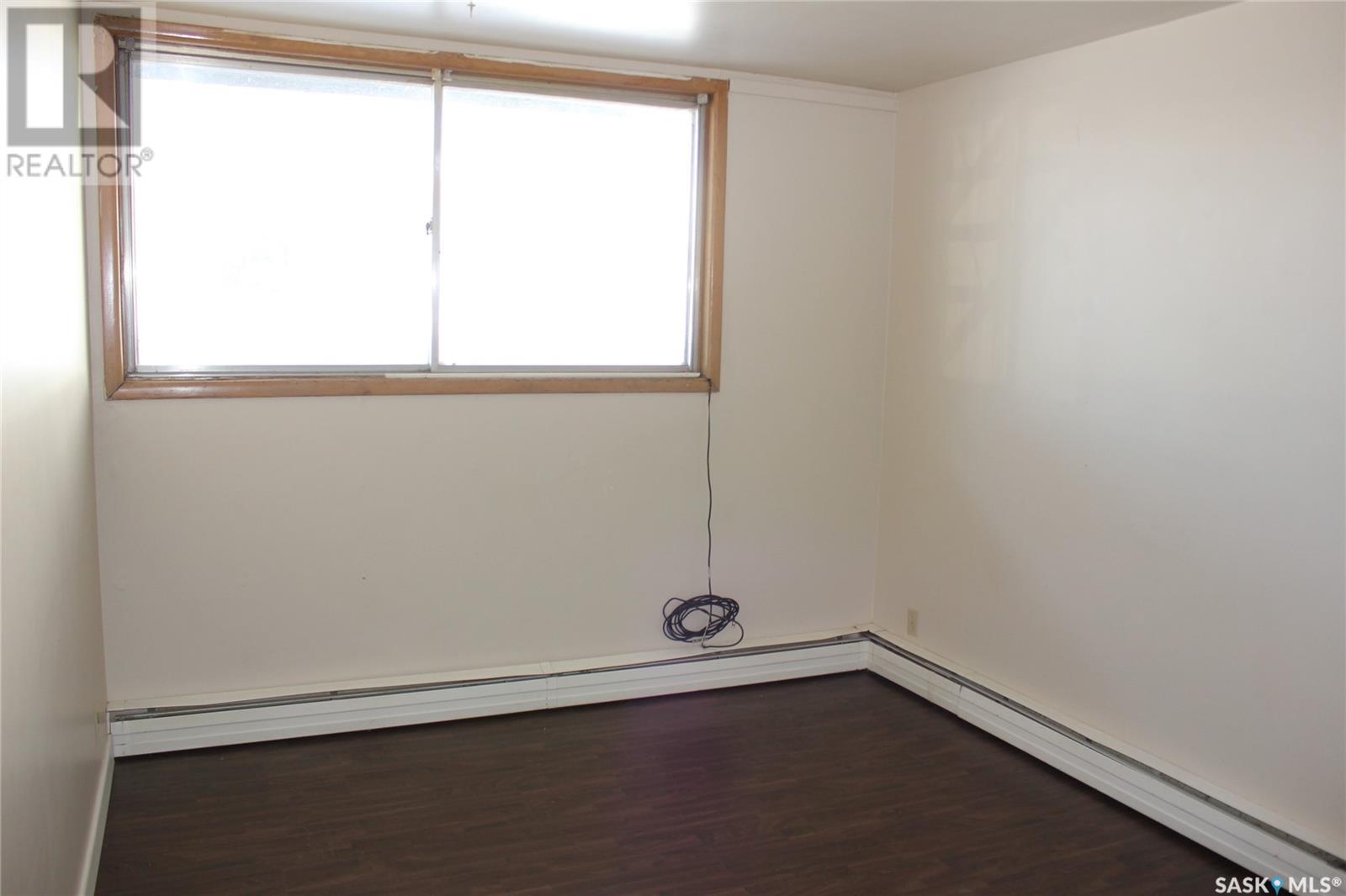 Multi-family House Low rise for Sale in  th AVENUE NW Swift Current 