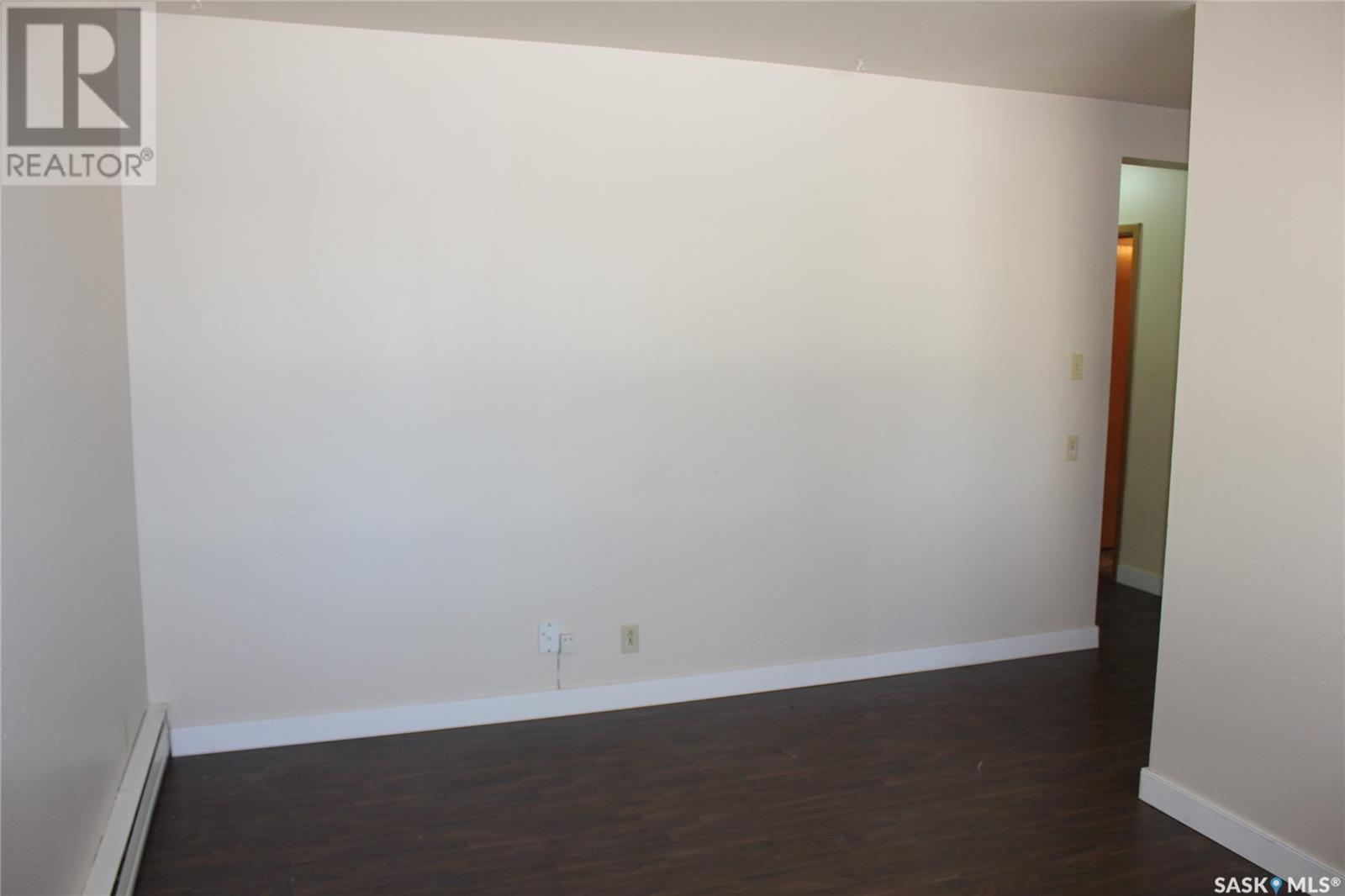 Multi-family House Low rise for Sale in  th AVENUE NW Swift Current 