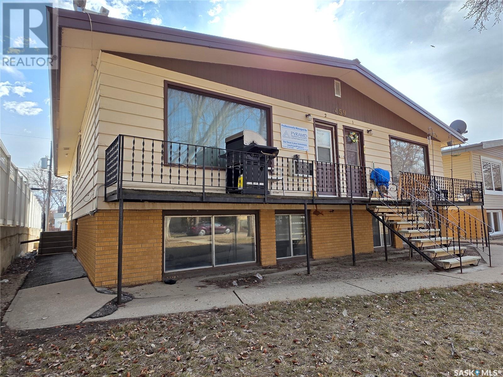 Multi-family House Low rise for Sale in  th AVENUE NW Swift Current 