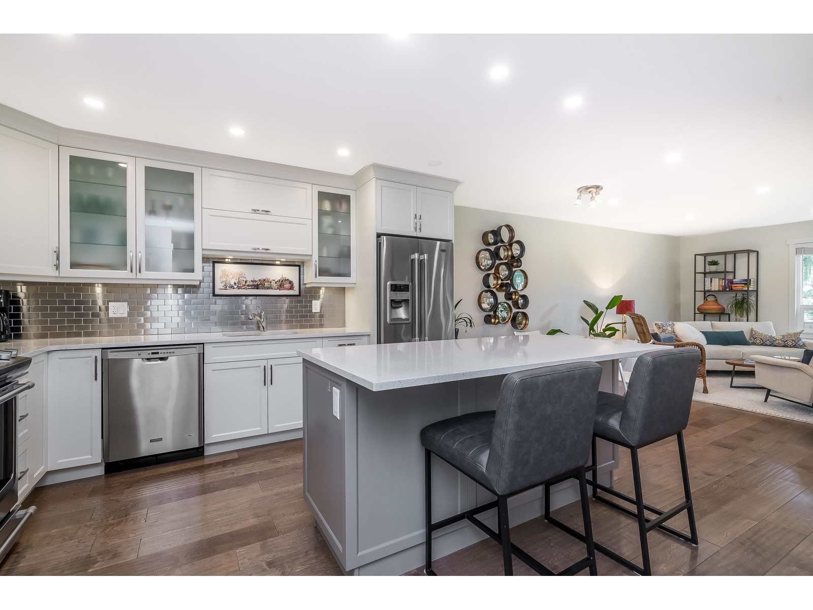 614 1350 VIDAL STREET, White Rock real estate listing R2981070