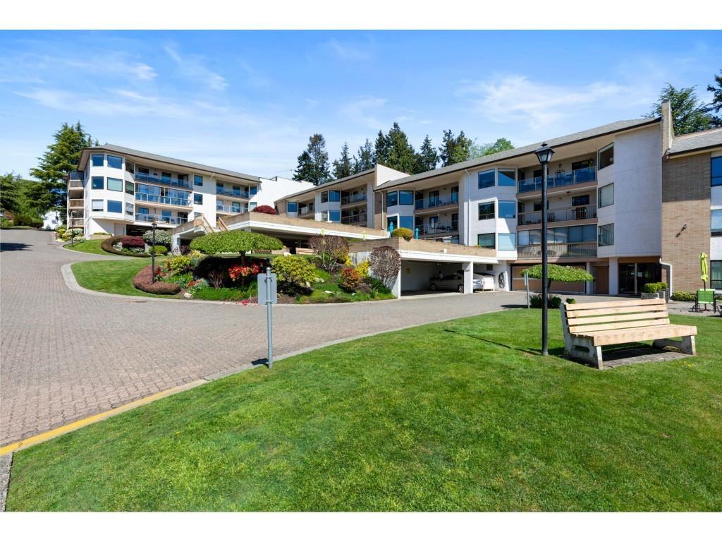 614 1350 VIDAL STREET, White Rock real estate listing R2981070