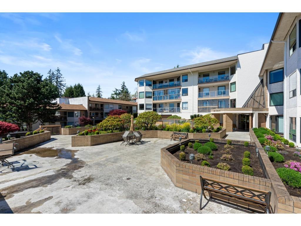 614 1350 VIDAL STREET, White Rock real estate listing R2981070