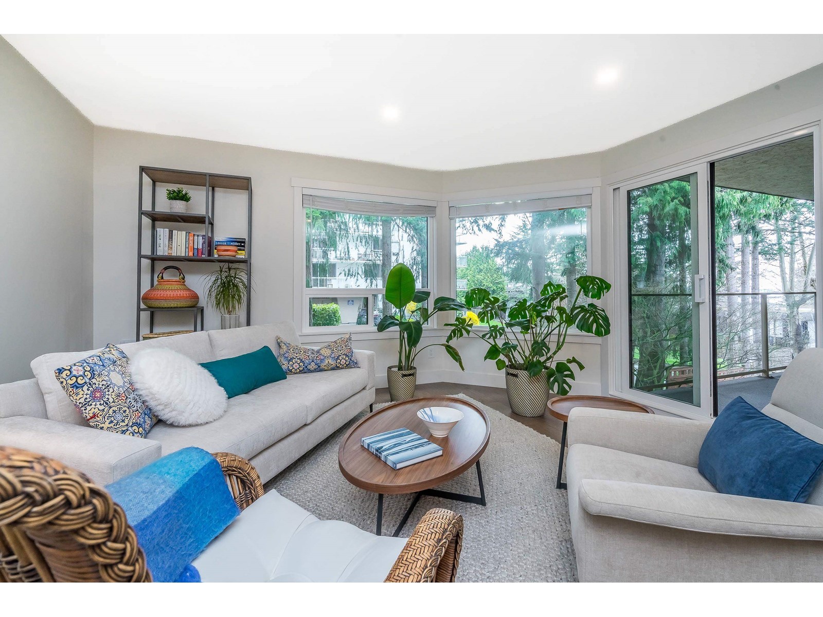 614 1350 VIDAL STREET, White Rock real estate listing R2981070