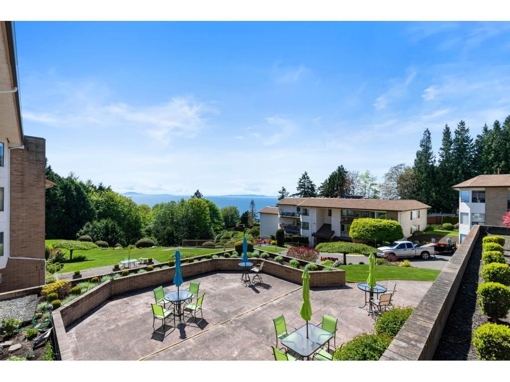 614 1350 VIDAL STREET, White Rock real estate listing R2981070