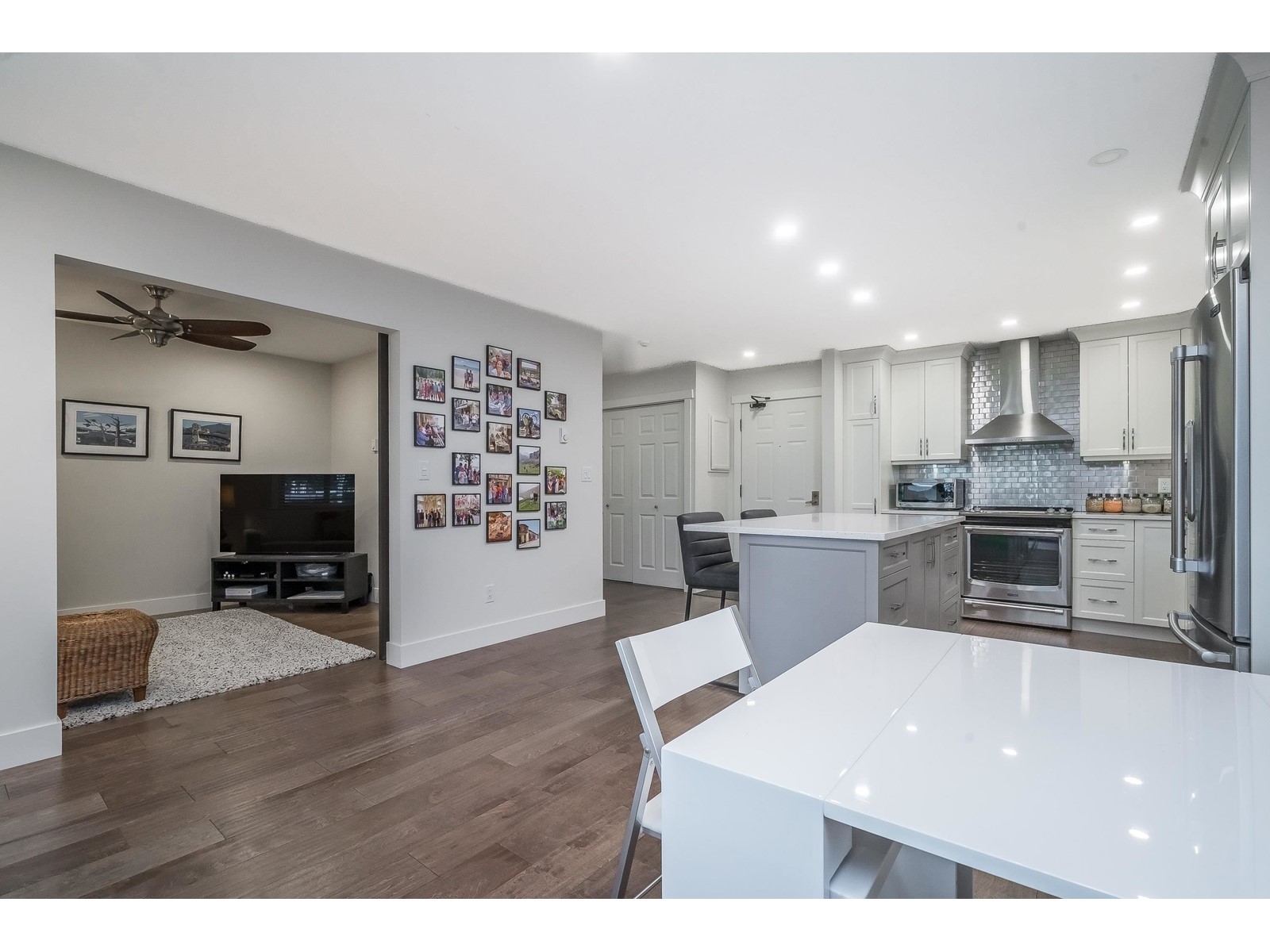 614 1350 VIDAL STREET, White Rock real estate listing R2981070