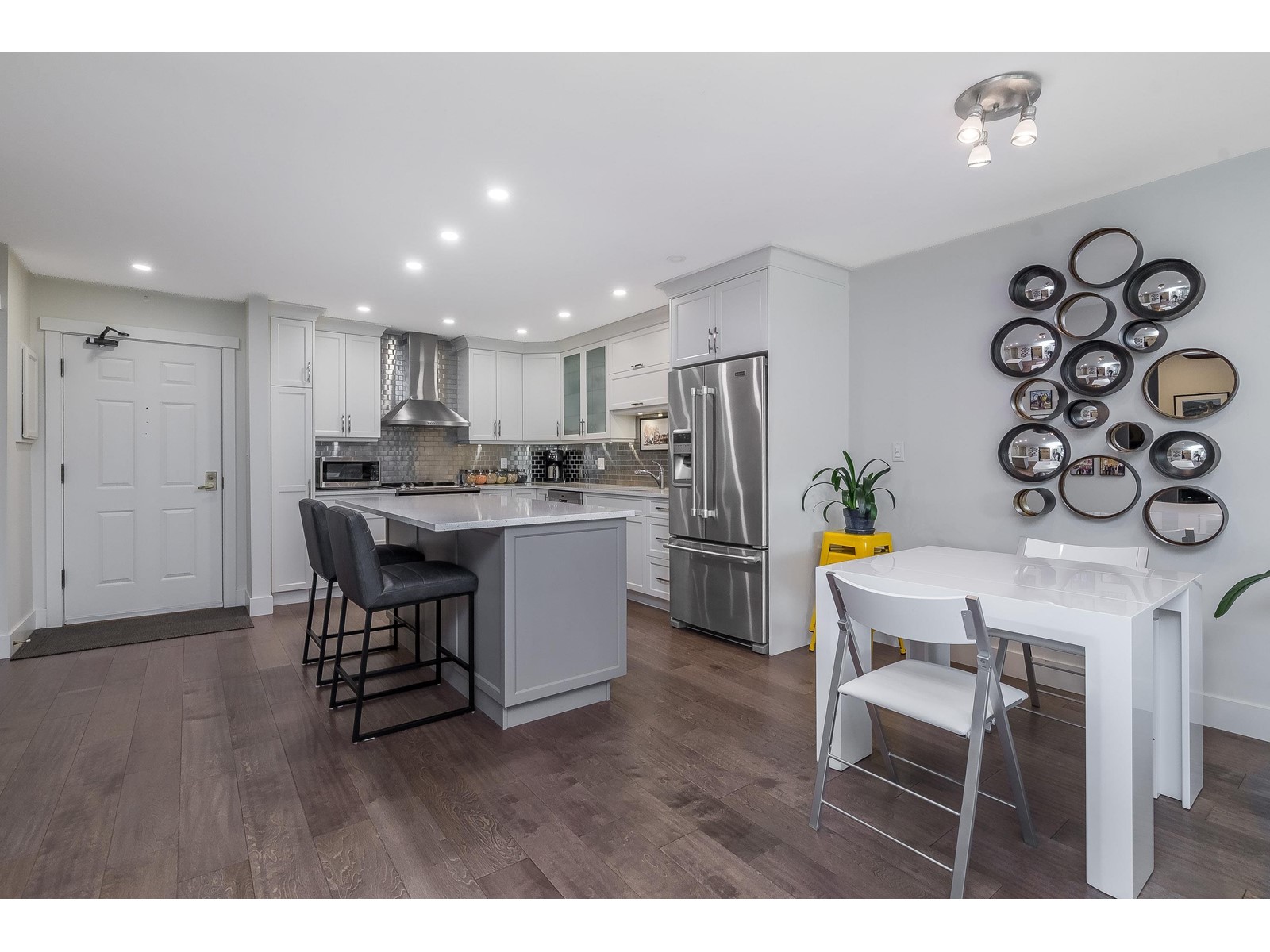 614 1350 VIDAL STREET, White Rock real estate listing R2981070