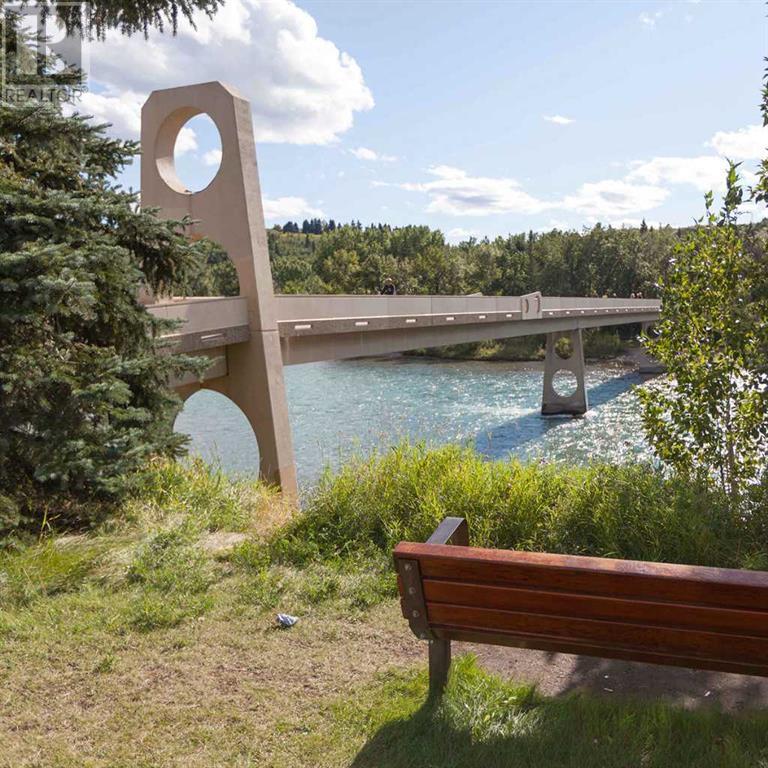Single Family House for Sale in   Avenue SW Shaganappi Calgary 