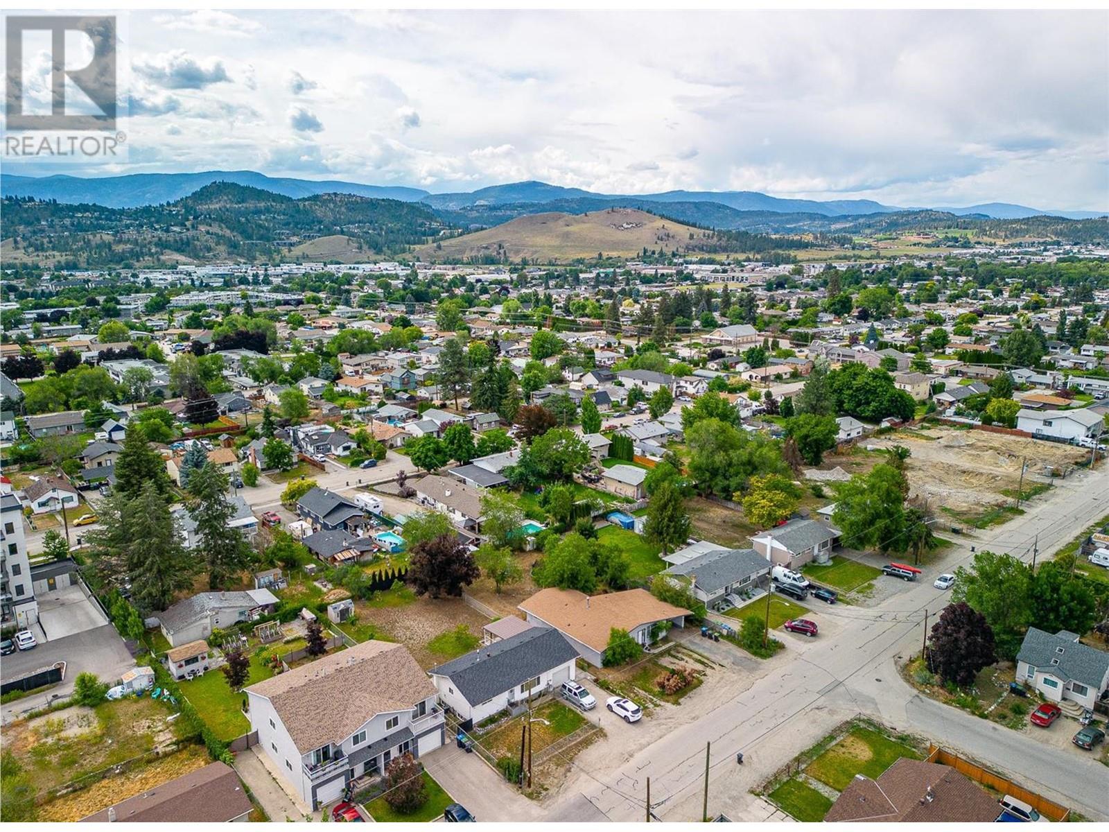  390 Asher Road, Kelowna