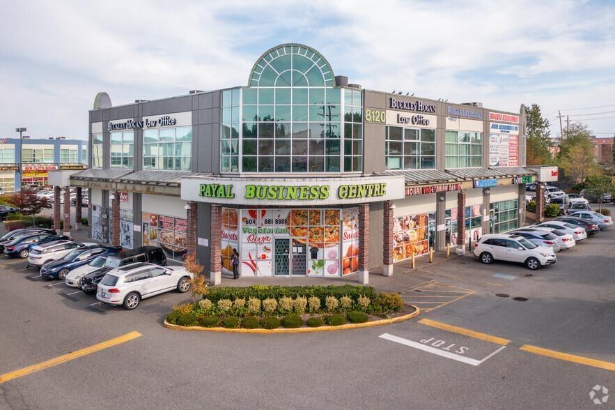 Photo 3 of 404 8148 128 Street, Surrey BC