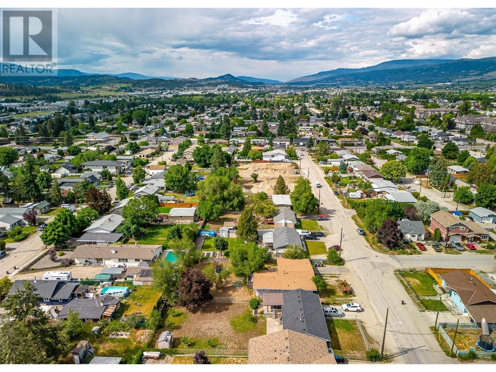  420 Asher Road, Kelowna