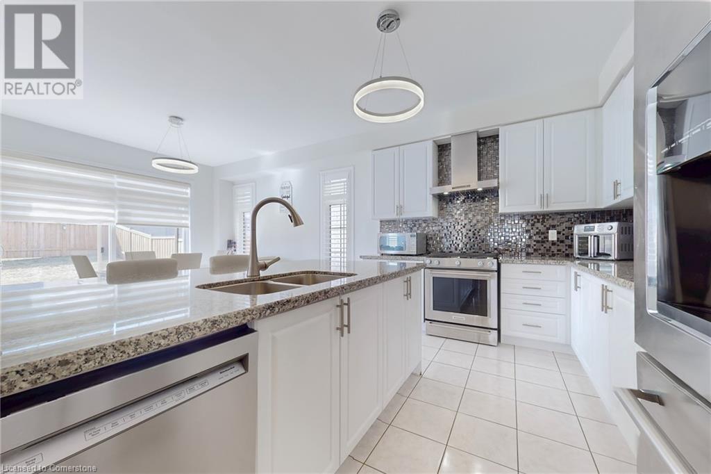 Photo 13 of 1829 Emberton Way, Innisfil ON