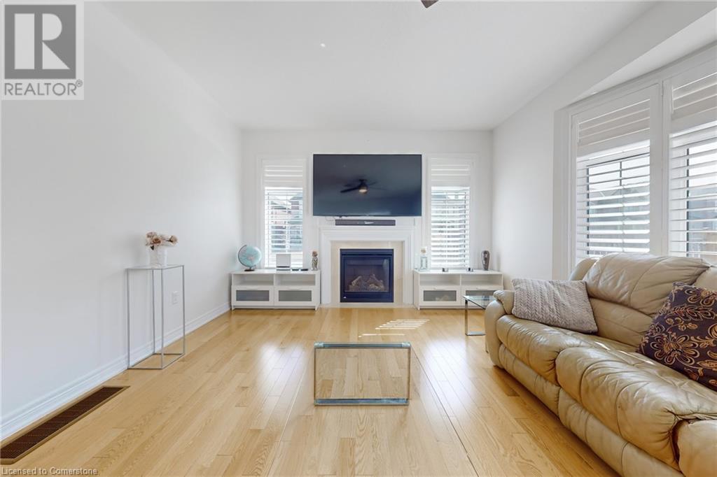 Photo 17 of 1829 Emberton Way, Innisfil ON