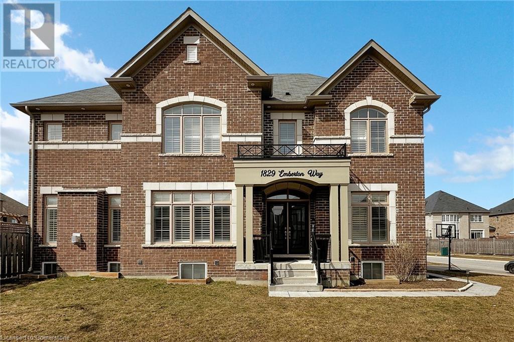 Photo 2 of 1829 Emberton Way, Innisfil ON
