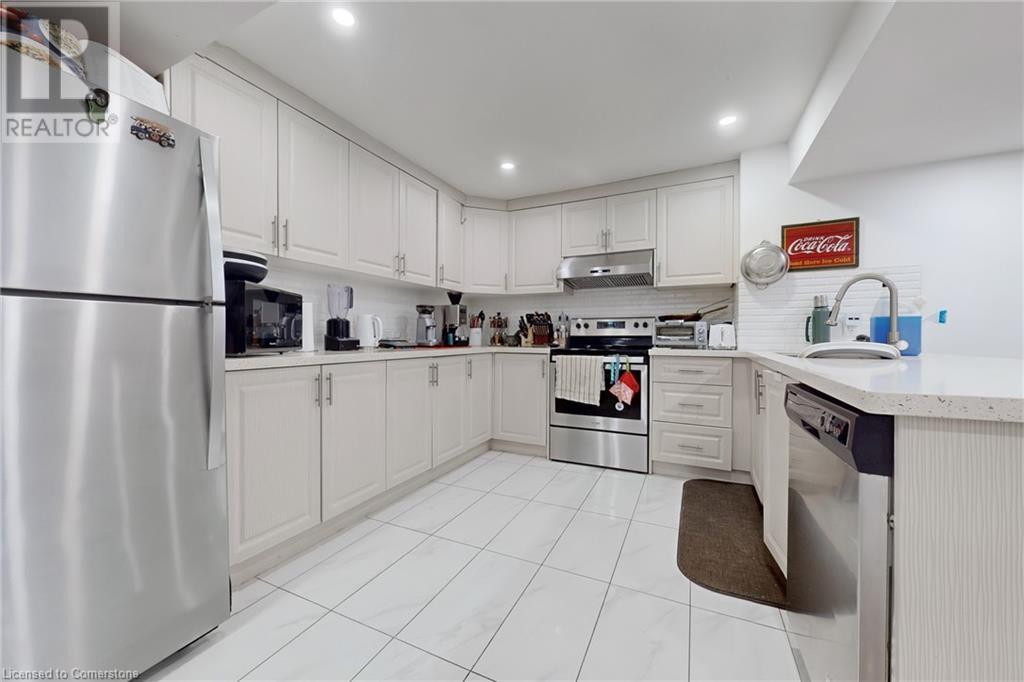 Photo 38 of 1829 Emberton Way, Innisfil ON