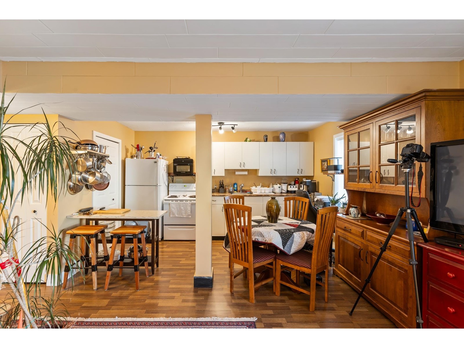 1235 OXFORD STREET, White Rock real estate listing R2983043