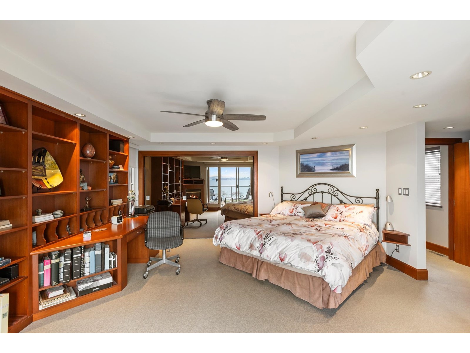 1235 OXFORD STREET, White Rock real estate listing R2983043