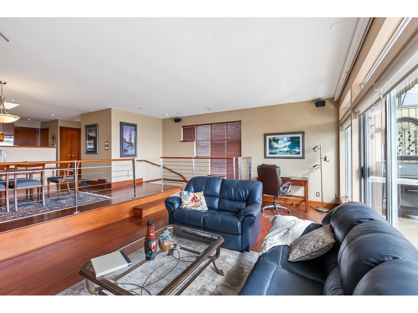1235 OXFORD STREET, White Rock real estate listing R2983043