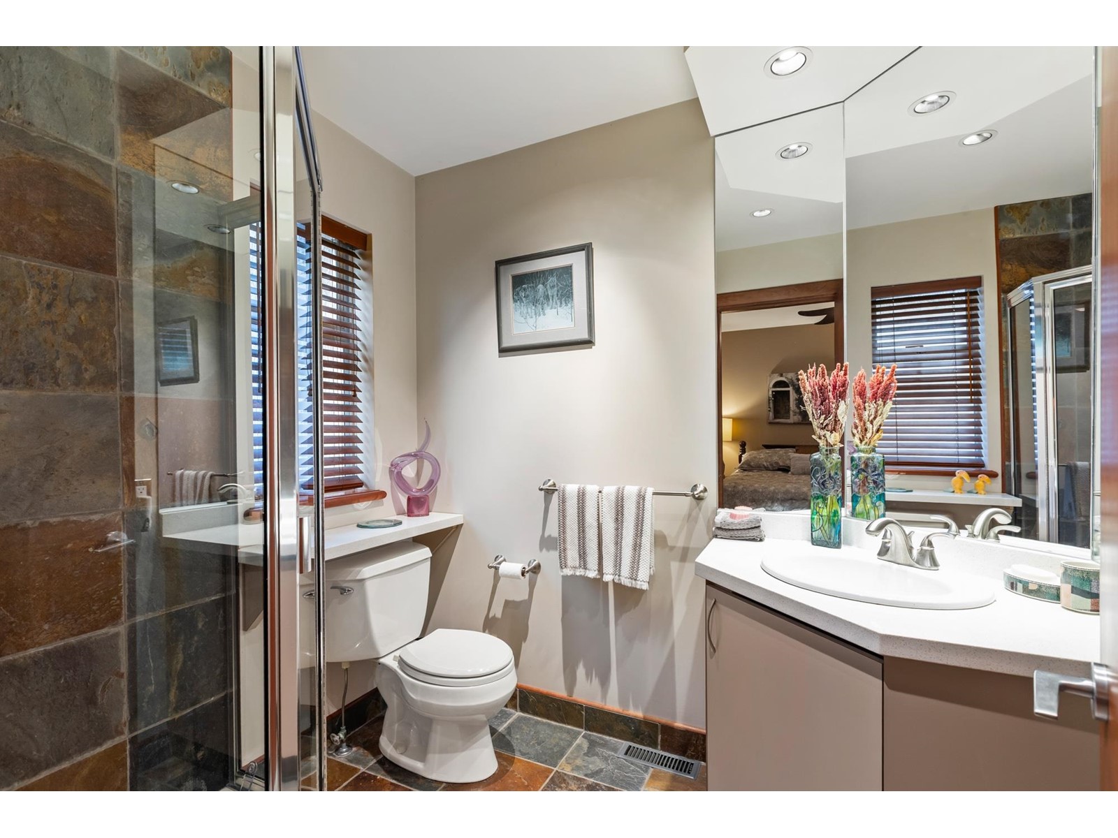 1235 OXFORD STREET, White Rock real estate listing R2983043