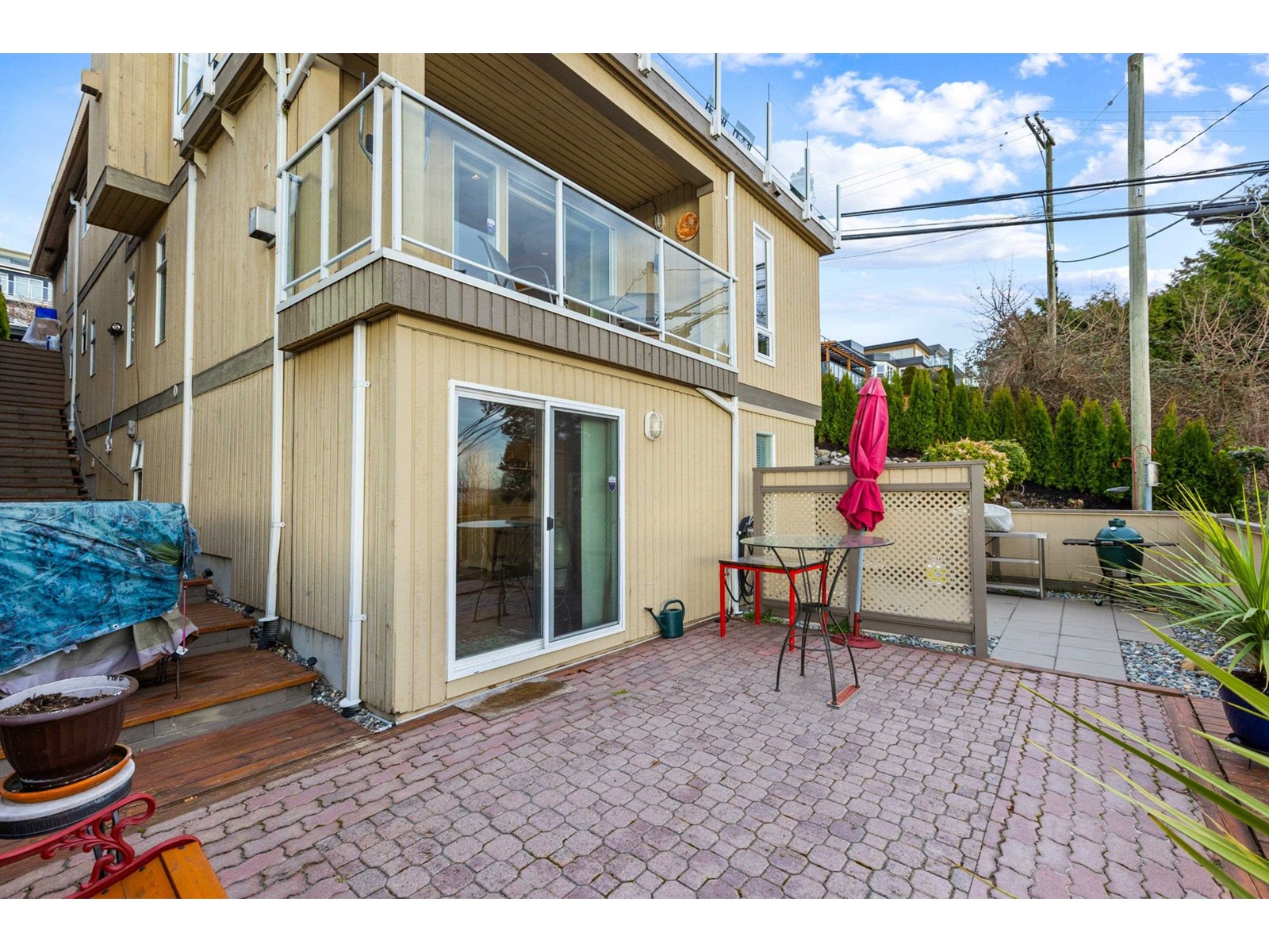 1235 OXFORD STREET, White Rock real estate listing R2983043