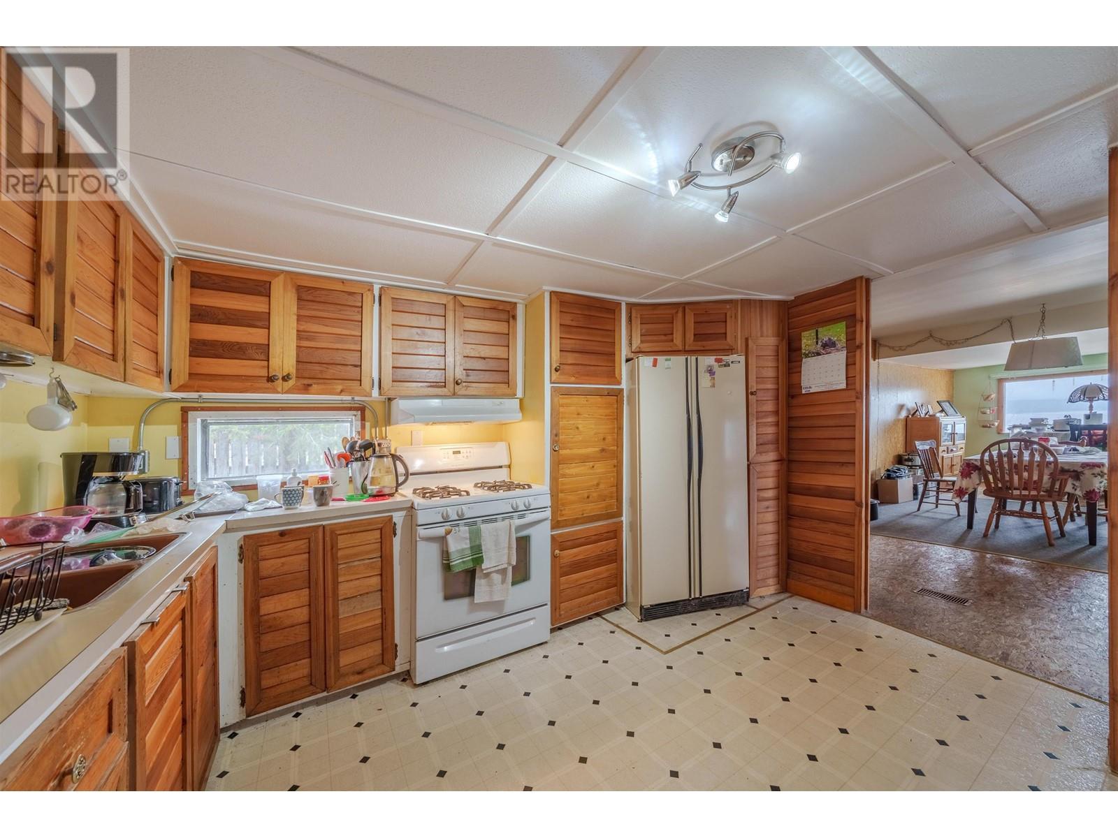 4067 MCKINLEY DRIVE, Lac La Hache