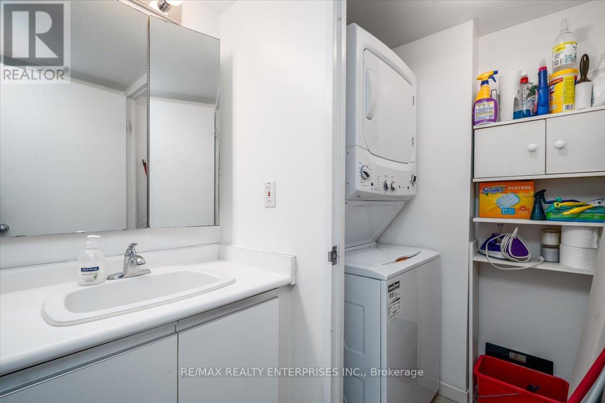 Photo 18 of 506 21 Overlea Boulevard, Toronto ON
