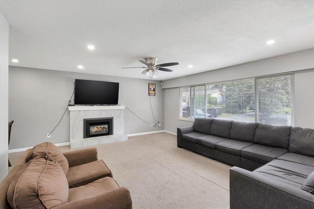 Photo 3 of 7125 114 A Street, Delta BC