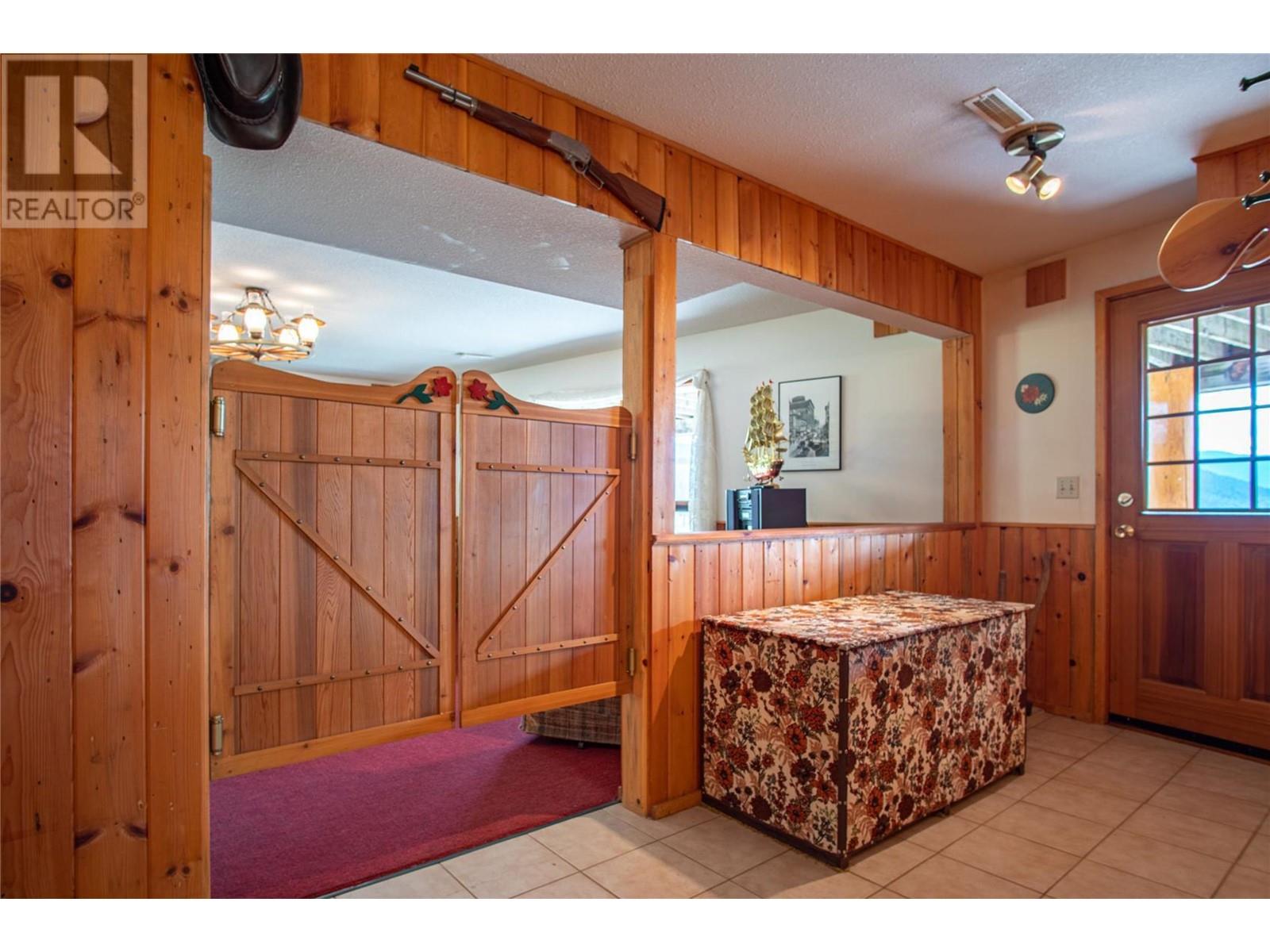 20 Valeview Road, Lumby