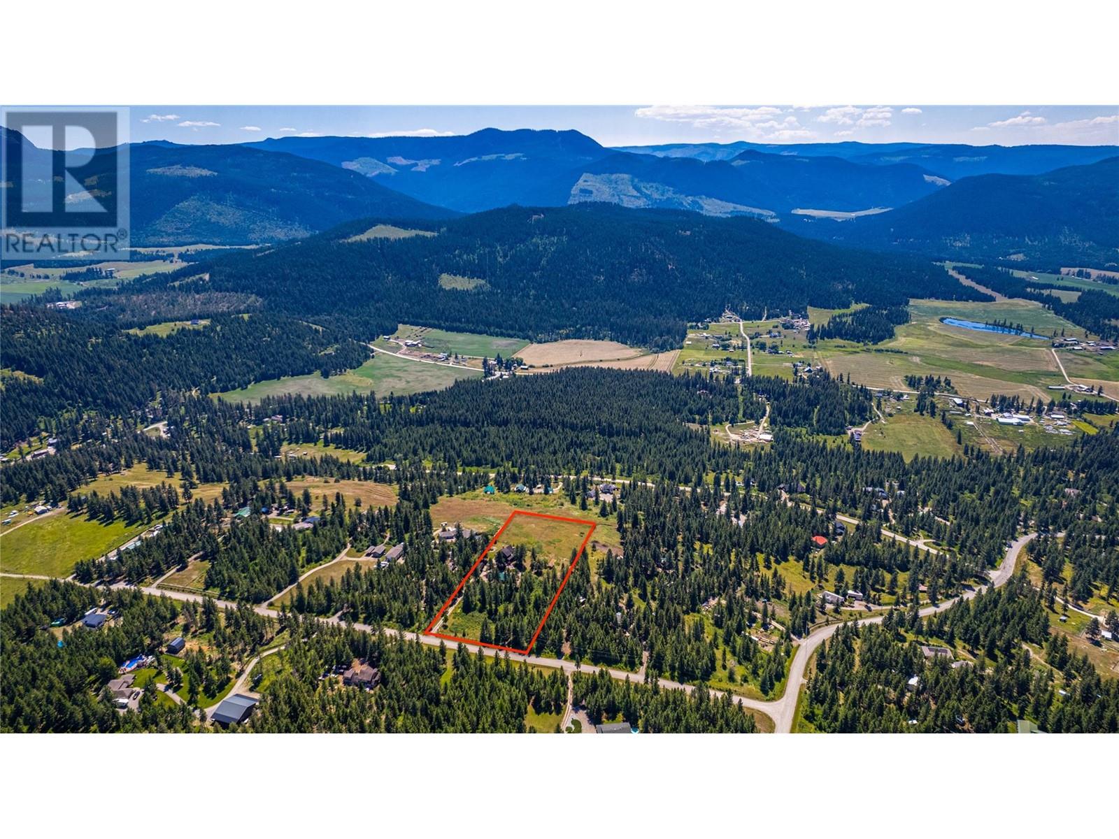 20 Valeview Road, Lumby