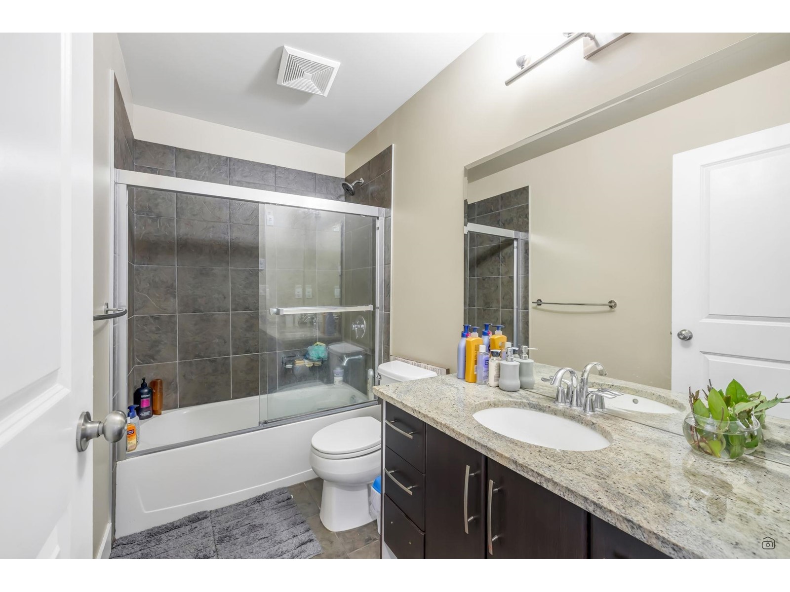 205 2632 PAULINE STREET, Abbotsford