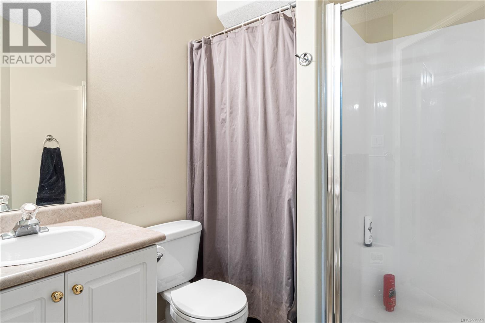 1394/1396 Graham Cres, Nanaimo real estate listing 993352