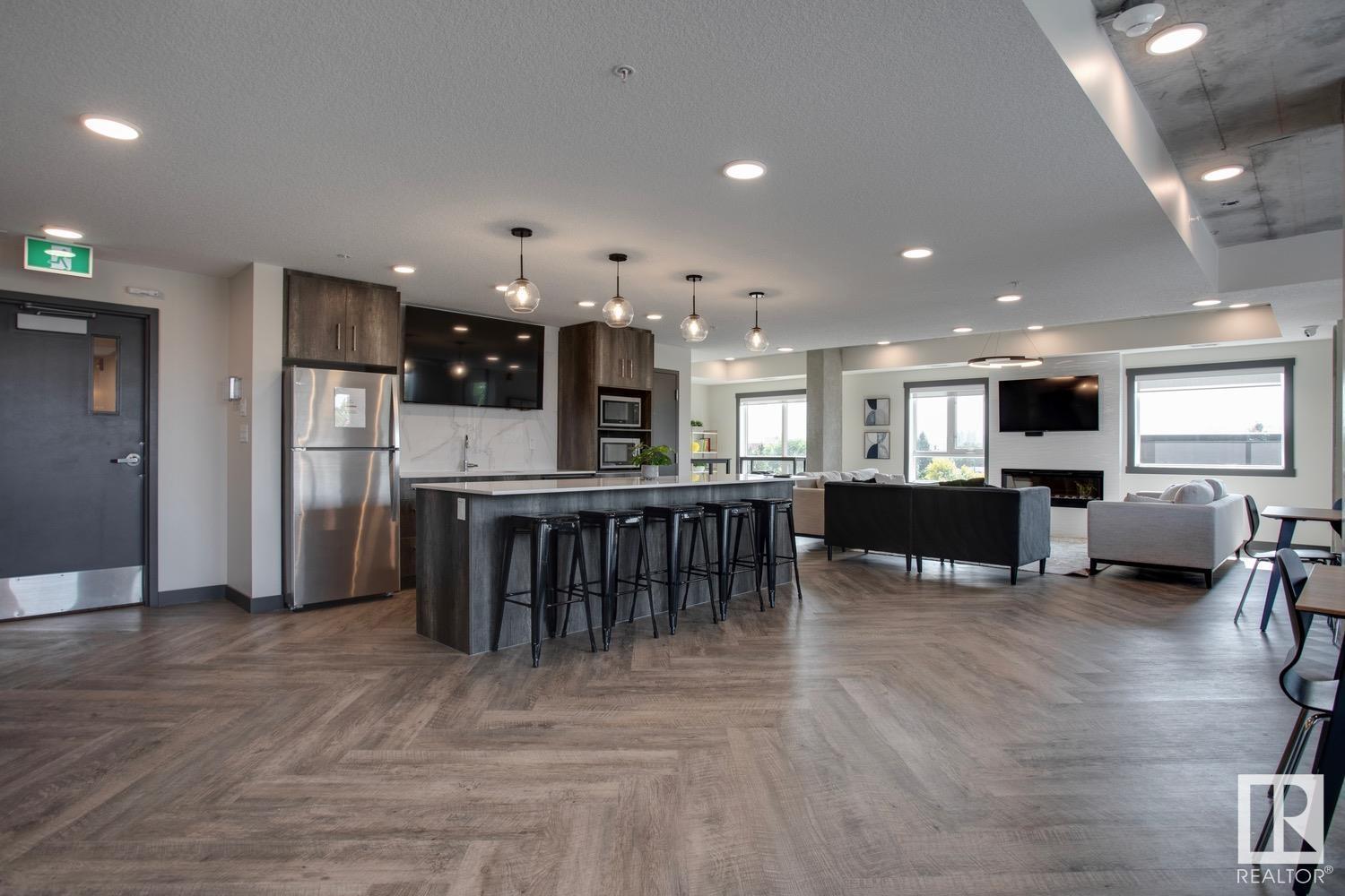 Photo 25 of 412 11009 109 A Av Nw, Edmonton AB