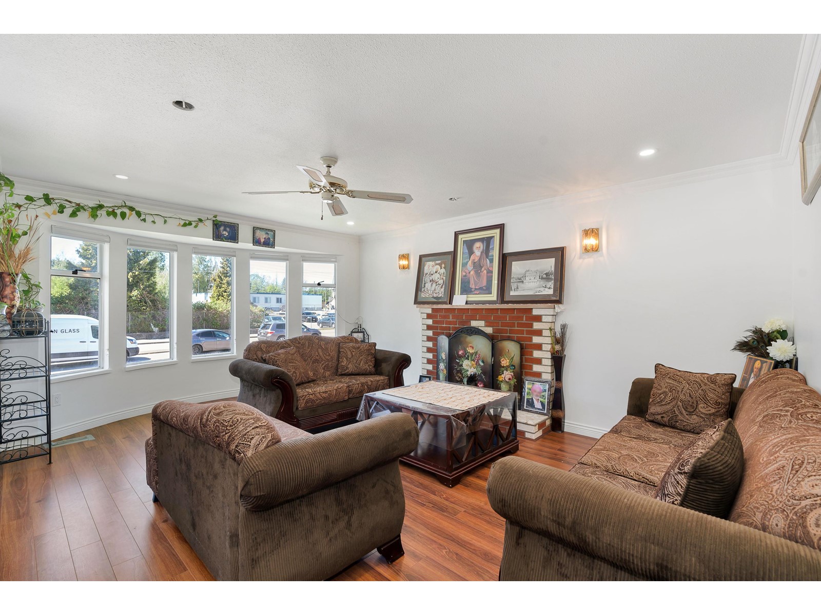 Photo 6 of 8724 128 Street, Surrey BC