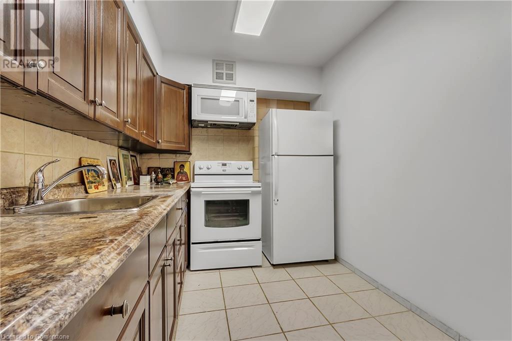 Photo 38 of 24 Southport Street Unit 756, Toronto ON
