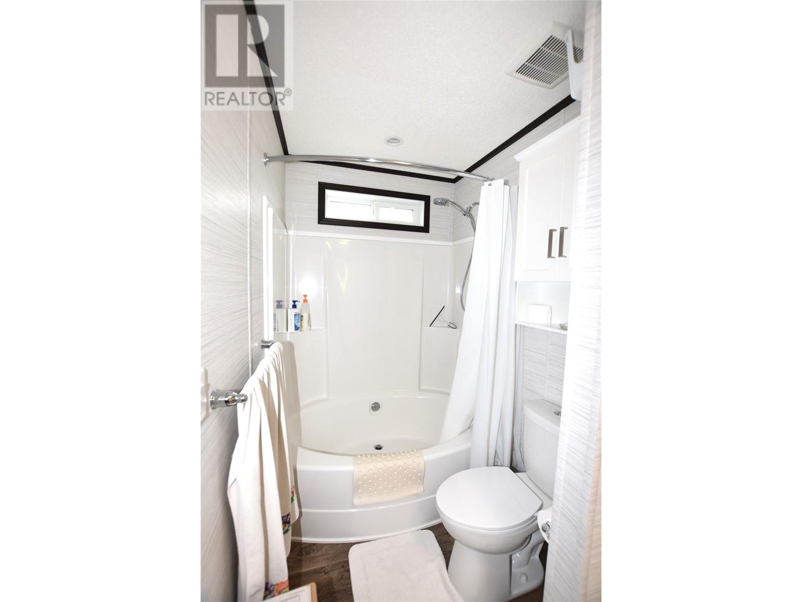7 65 Antoine Road, Vernon