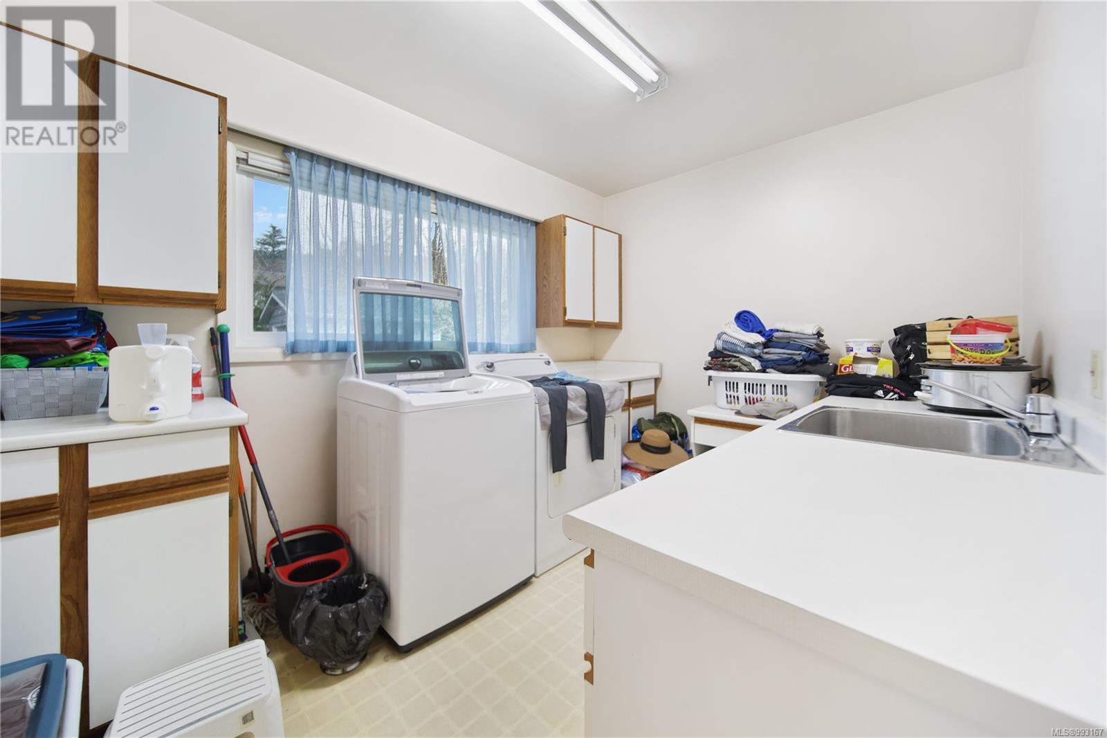 4284 Scott St, Port Alberni real estate listing 993167