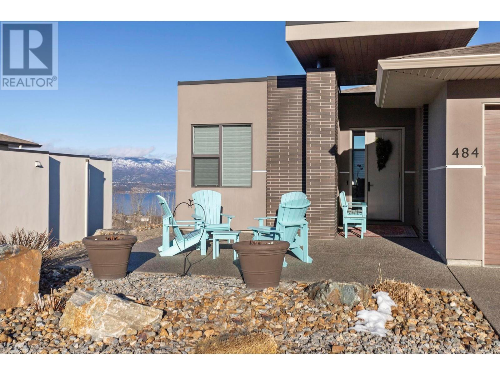  484 Sparrow Hawk Court, Kelowna