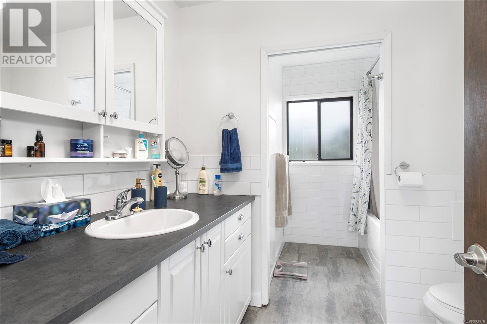 1780 Lewis Ave, Courtenay real estate listing 993478