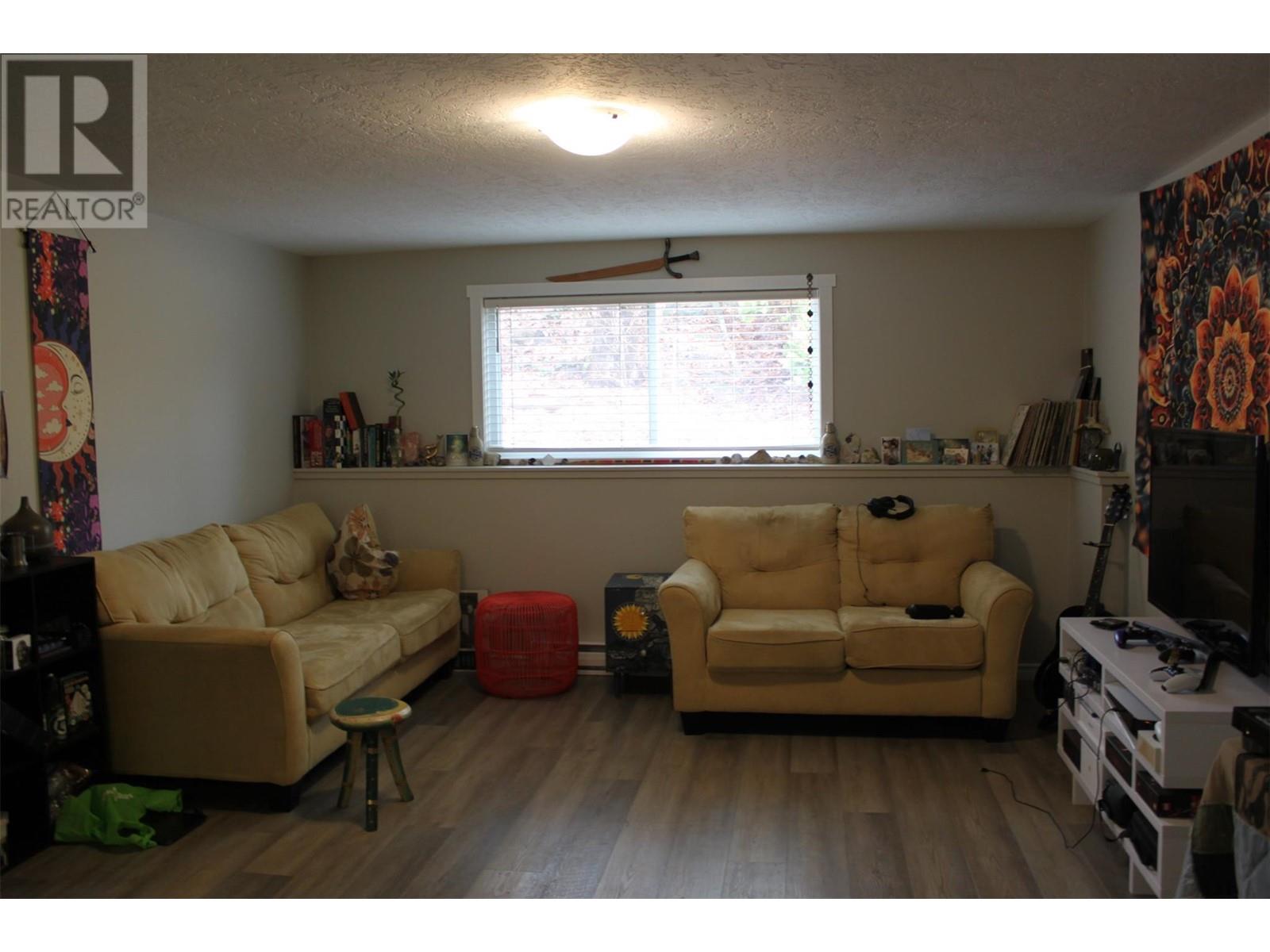 #1-4 208 Nelson Avenue - 20