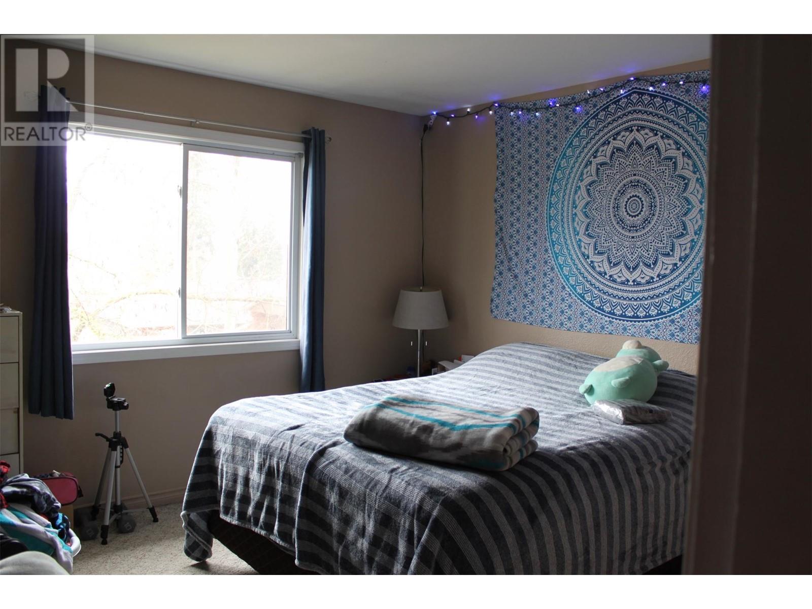 208 Nelson Avenue Unit# 1-4, Nakusp