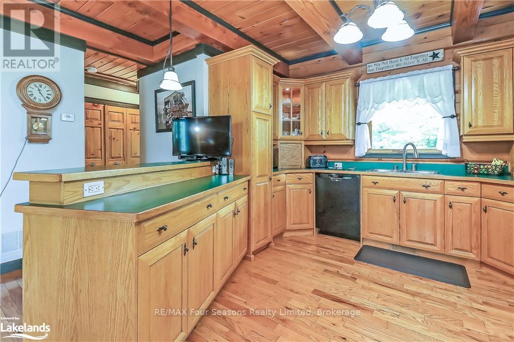 Photo 12 of 8886 County Road 91, Clearview ON