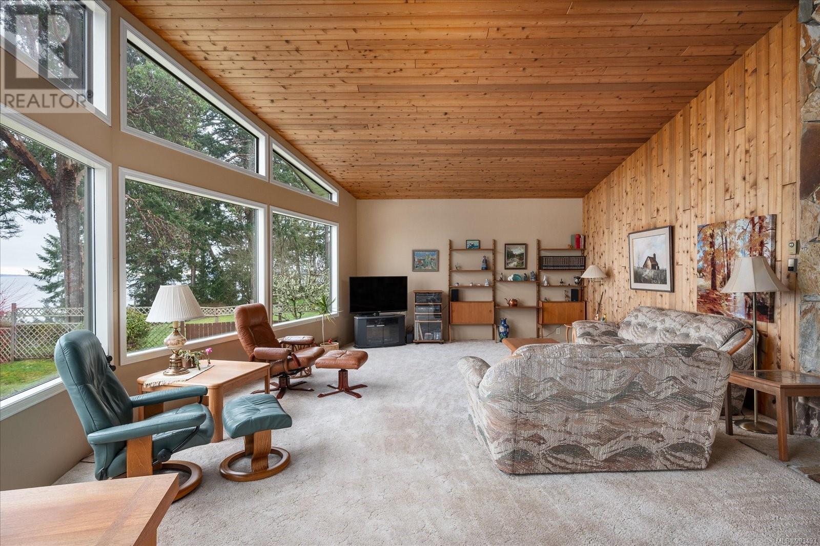 631 Sanderson Rd, Parksville real estate listing 993493