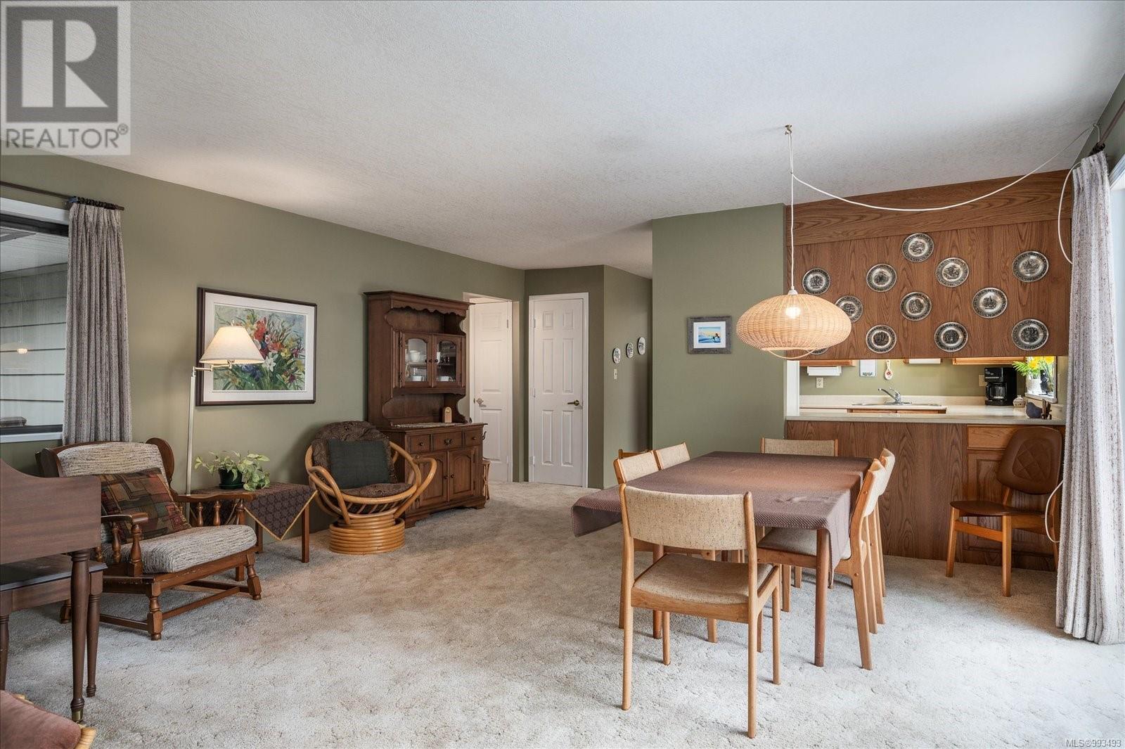631 Sanderson Rd, Parksville real estate listing 993493