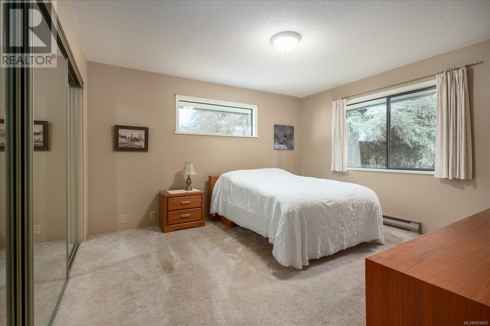 631 Sanderson Rd, Parksville real estate listing 993493