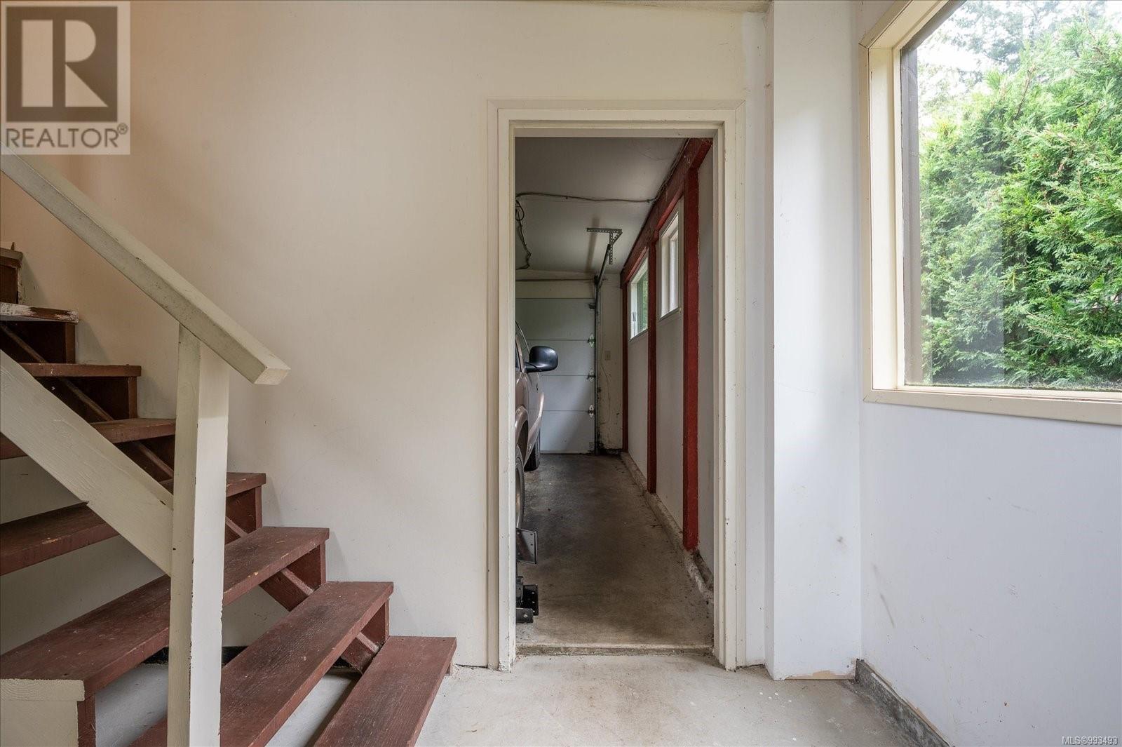 631 Sanderson Rd, Parksville real estate listing 993493