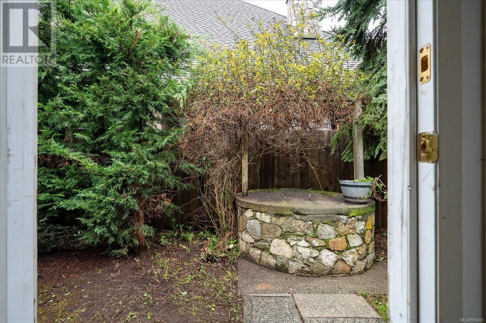 631 Sanderson Rd, Parksville real estate listing 993493