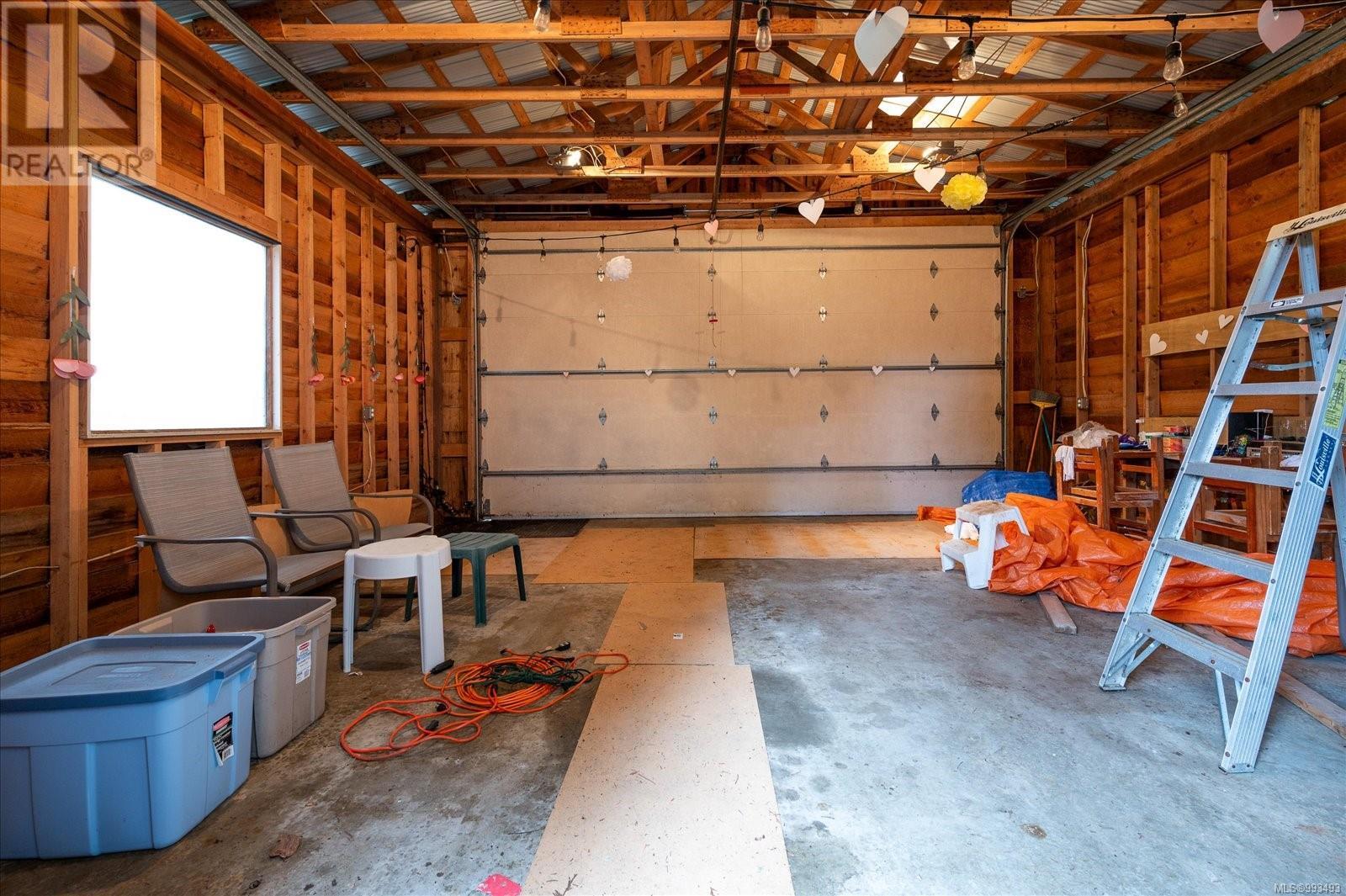 631 Sanderson Rd, Parksville real estate listing 993493