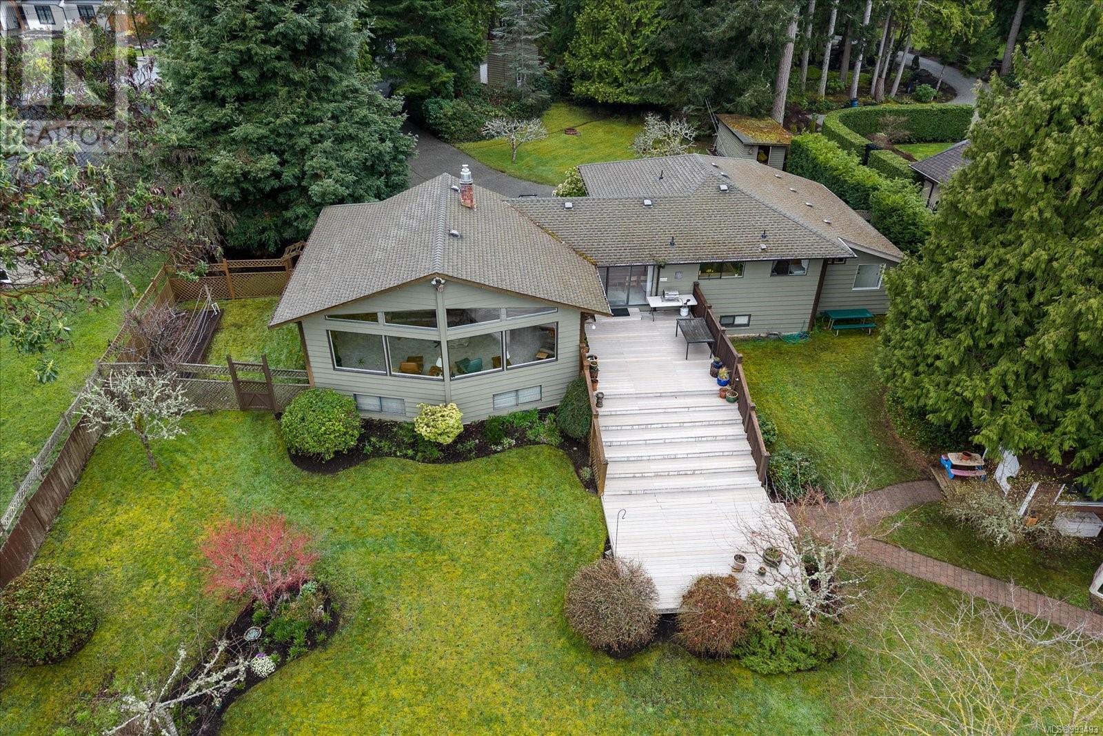 631 Sanderson Rd, Parksville real estate listing 993493
