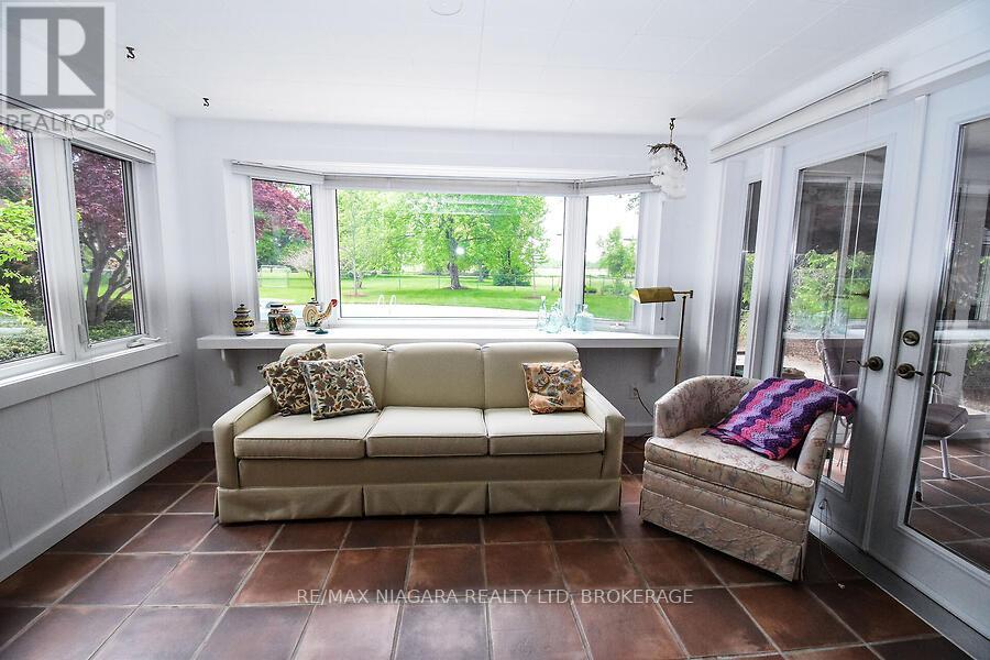 Photo 24 of 1457 Niagara Boulevard, Fort Erie ON